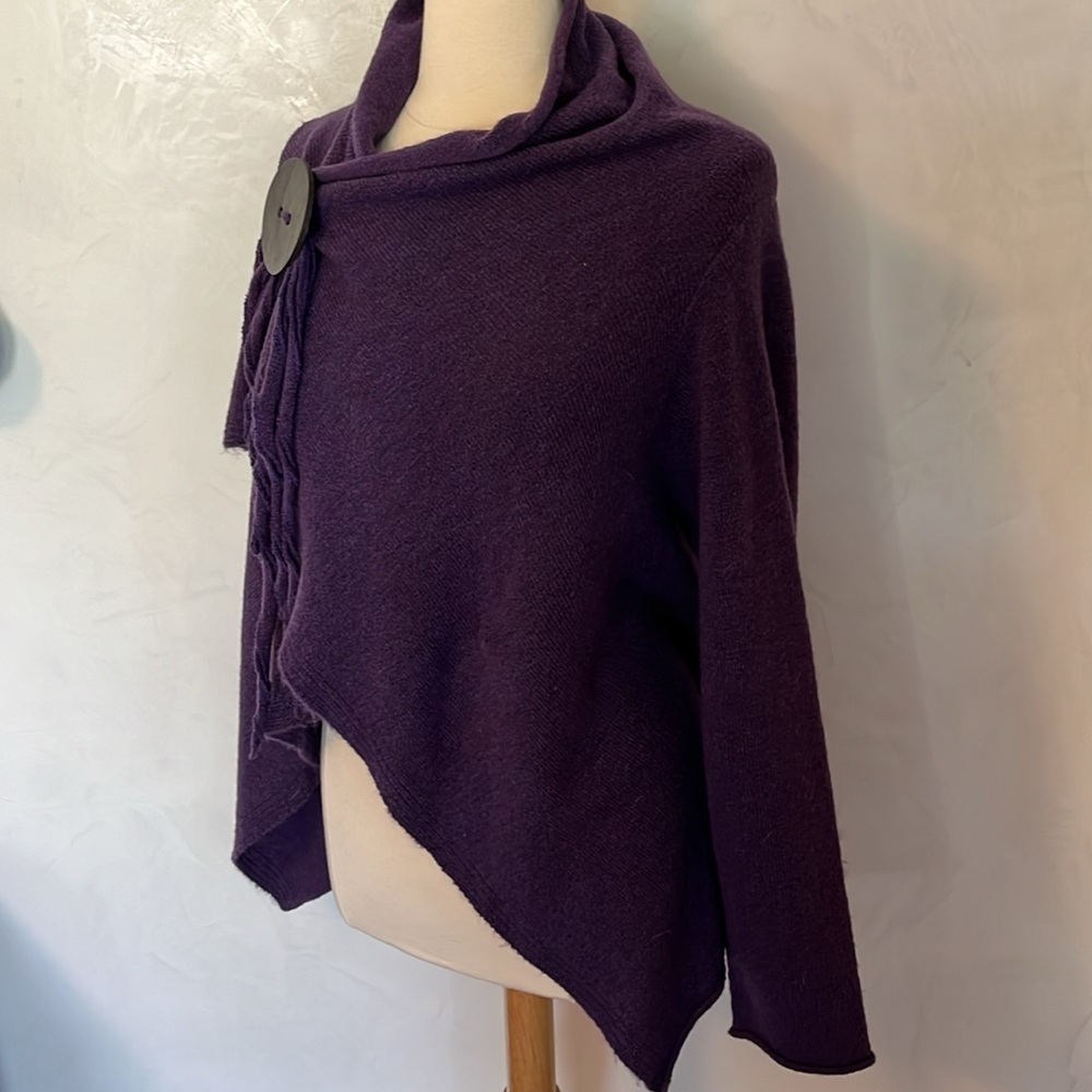 Terry Lewis Purple sweater cardigan wrap w/button & Fringe clip Size Large - Picture 5 of 12